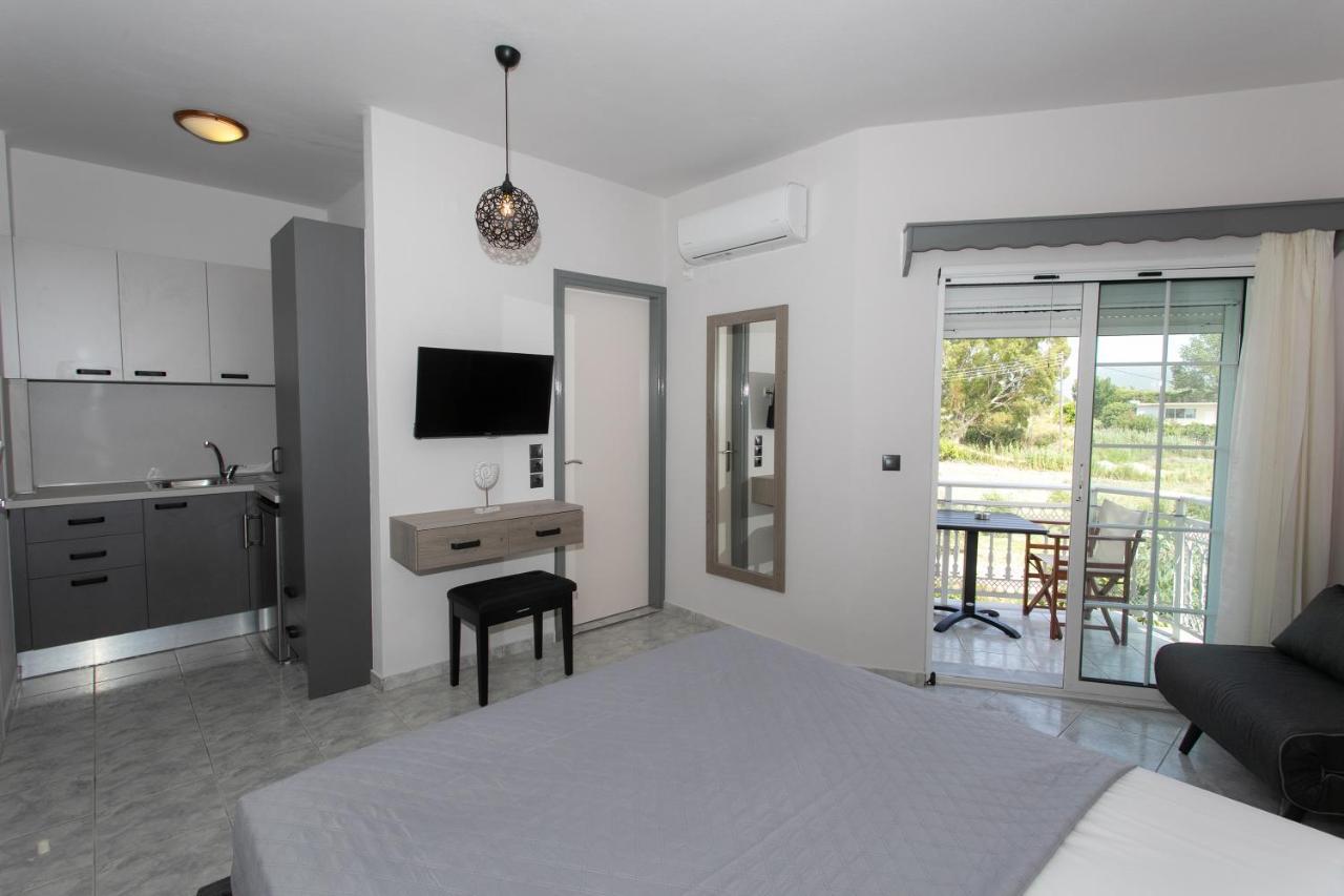 Corali Studios Ammoudia Bagian luar foto